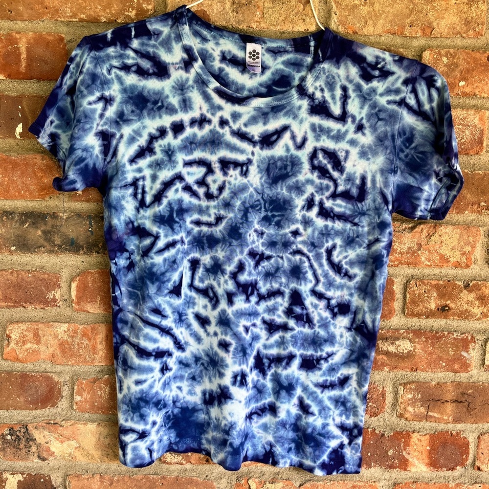 Short sleeve tie dye- barely worn! Excellent condition.